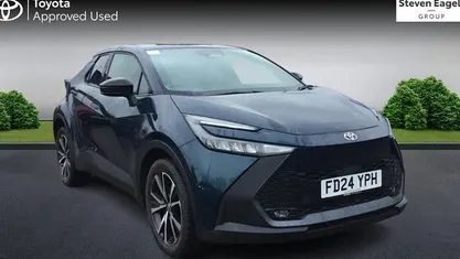 Used 2025 Toyota C-HR Design SUV | £26,182 (Fair price)
