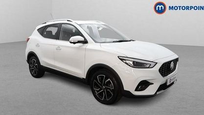 Używany MG ZS Exclusive 106 KM (77 kW) 2023 Biały SUV