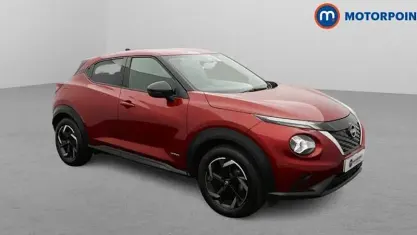 Używany Nissan Juke N-Connecta 143 KM (105 kW) 2023 Czerwony SUV