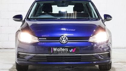 Używany VW Golf VII SE 131 KM (96 kW) 2018 Niebieski Kombi