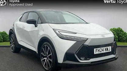 Used 2025 Toyota C-HR Sport SUV | £27,738 (Fair price)