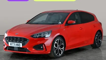 Used Ford Focus ST-Line X 120 HP (88 kW) 2021 Red Hatchback