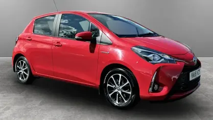 Used Toyota Yaris Hybrid 101 HP (74 kW) 2019 Hatchback