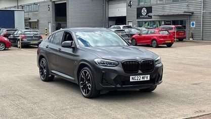 Używany BMW X4 M Sport 360 KM (264 kW) 2022 Czarny SUV