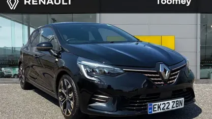 Used Renault Clio SE 140 HP (102 kW) 2022 Black  Hatchback