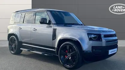 Used Land Rover Defender SE Dynamic 249 HP (183 kW) 2024 Estate