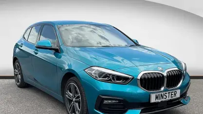 Used BMW 118 Sport Line 136 HP (100 kW) 2022 Blue Hatchback