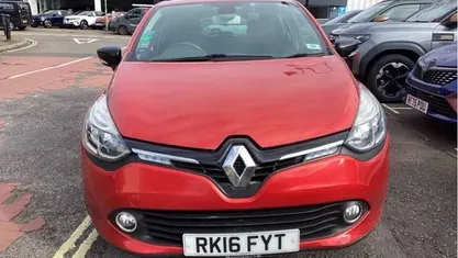 Used Renault Clio IV Dynamique 90 HP (66 kW) 2016 Hatchback