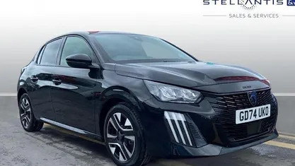 Used Peugeot 208 Allure 101 HP (74 kW) 2025 Hatchback