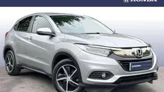 Lunar silver Used 2020 Honda HR-V SE SUV | £17,500 (Fair price)