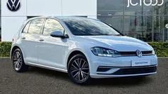 Used 2017 VW Golf VII SE Hatchback | £11,353 (Fair price)