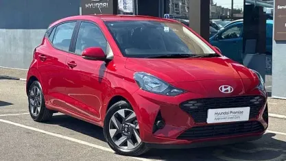 Nuevo Hyundai i10 Advanced 63 CV (46 kW) 2026 Rojo Utilitario