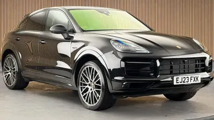 Used Porsche Cayenne Platinum Edition 462 HP (339 kW) 2022 Black SUV
