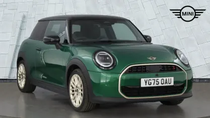 Used Mini Cooper Exclusive 150 kW (204 HP) 2025 British racing green iv Hatchback