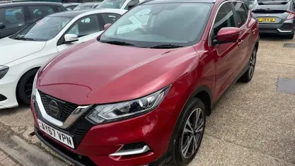 Używany Nissan Qashqai N-Connecta 116 KM (85 kW) 2017 Niebieski SUV