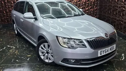 Silver Used 2014 Skoda Superb Elegance Estate | £5,999 (Fair price)