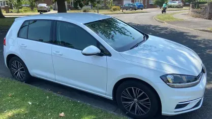 Used VW Golf VII SE 125 HP (91 kW) 2018 White Hatchback