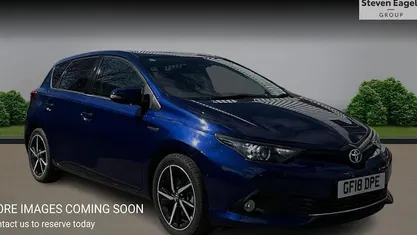 Used Toyota Auris Hybrid Design 136 HP (100 kW) 2019 Hatchback