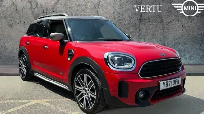 Used Mini Cooper Countryman Exclusive 136 HP (100 kW) 2021 Red SUV