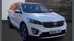 White Used 2016 Kia Sorento 3 SUV | £13,999 (Fair price)