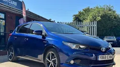 Used 2018 Toyota Auris Hybrid Design Hatchback | £12,795 (Fair price)