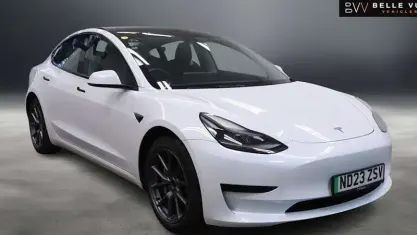 Begagnad Tesla Model 3 RWD 180 kW (245 HK) 2023 Sedan