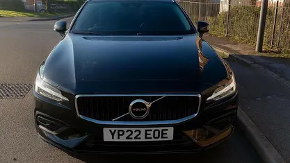 Used Volvo V60 Core 163 HP (119 kW) 2022 Black Estate