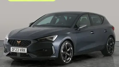 Używany Cupra Leon VZ3 300 KM (220 kW) 2023 Szary Hatchback