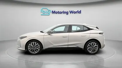 Usado DS Automobiles DS4 Trocadero 131 CV (96 kW) 2022 Blanco SUV