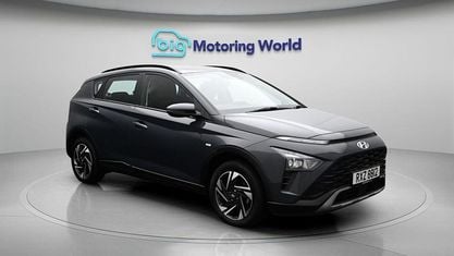 Używany Hyundai Bayon SE 101 KM (74 kW) 2023 Szary SUV