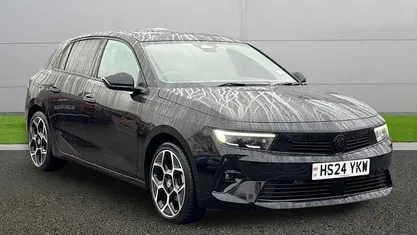 Used Vauxhall Astra Ultimate 131 HP (96 kW) 2024 Hatchback