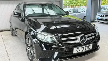 Used Mercedes C200 184 HP (135 kW) 2019 Black Sedan