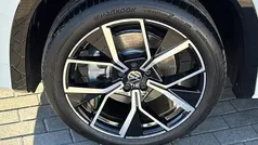Used 2025 VW Tayron R-line SUV | £42,599 (Fair price)