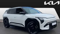 Used 2025 Kia EV3 GT-Line S SUV | £35,570 (Good price)