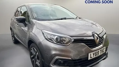 Used Renault Captur Iconic 90 HP (66 kW) 2019 Grey/black SUV