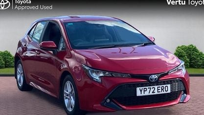 Used Toyota Corolla 122 HP (89 kW) 2022 Red Hatchback