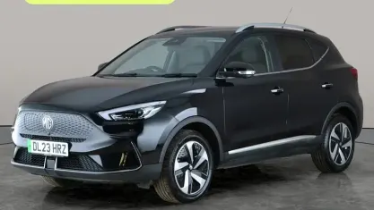 Usado MG ZS Trophy 114 kW (156 HP) 2023 Preto SUV