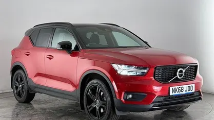 Used Volvo XC40 R-Design 190 HP (139 kW) 2019 SUV