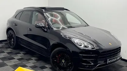 Used Porsche Macan Turbo 400 HP (294 kW) 2016 Black SUV