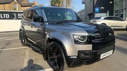 Used Land Rover Defender 404 HP (297 kW) 2024 SUV