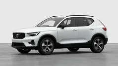 Used 2025 Volvo XC40 Plus SUV | £40,090 (Fair price)