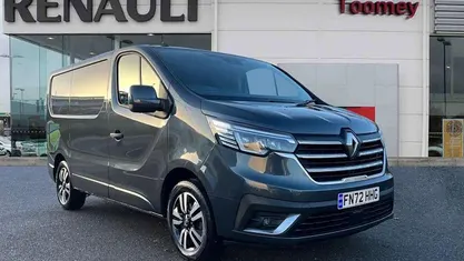 Used 2022 Renault Trafic MPV | £19,995 (Fair price)