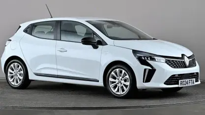 Used Renault Clio Evolution 143 HP (105 kW) 2025 Hatchback