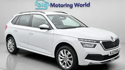 Begagnad Skoda Kamiq SE Drive 95 HK (69 kW) 2023 Vit SUV