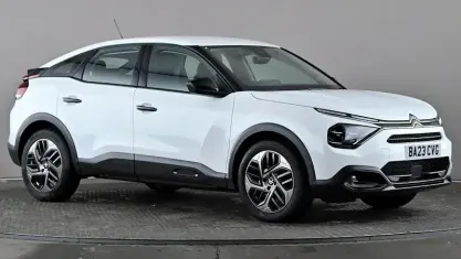 Begagnad Citroën C4 PureTech 101 HK (74 kW) 2023 Vit SUV