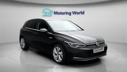 Used VW Golf VIII Style 131 HP (96 kW) 2022 Black Hatchback