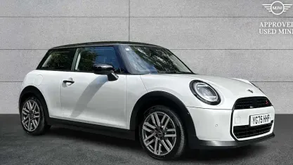 Used Mini Cooper Classic 150 kW (204 HP) 2025 White Hatchback