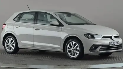 Begagnad VW Polo Style 95 HK (69 kW) 2023 Grå Halvkombi