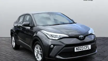 Used Toyota C-HR 140 HP (102 kW) 2026 Grey SUV