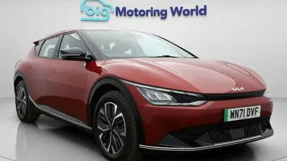 Begagnad Kia EV6 Air 167 kW (228 HK) 2022 Röd SUV